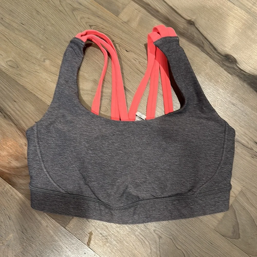 Lululemon strappy sports bra - Picture 4 of 5